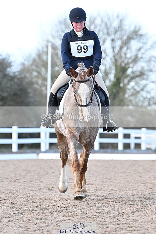 240324A-151832-04480 - Novice 27, 14.30 to 15.25