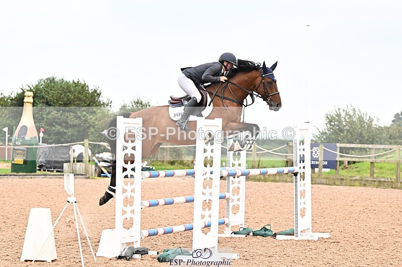 240828A-155356-01227 - Cls 5 Snr Foxhunter and 1.20m Open