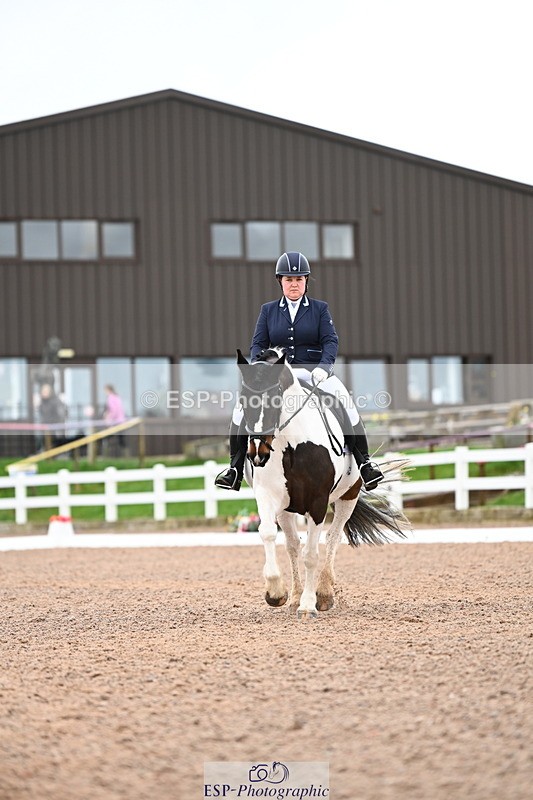 240218A-133840-07889 - 260-Lauren.Picknett-Bonnie.V