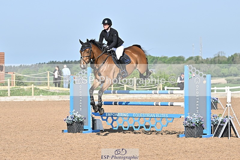 240509A-091512-00495 - Cls 8 Foxhunter