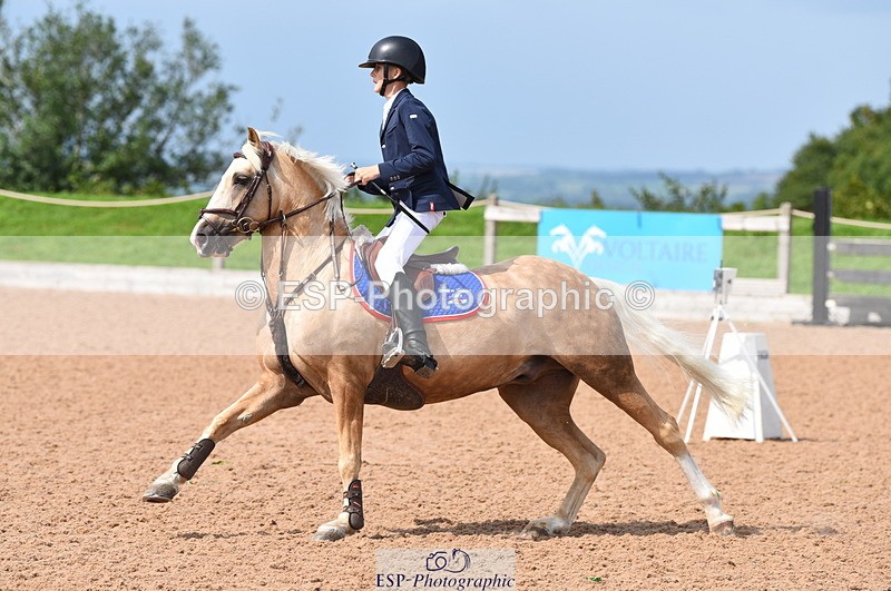 230716A-110850-02213 - Cls 36b Scope 138cm Graham Heath