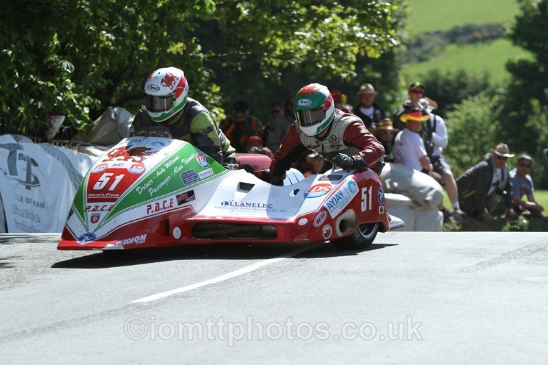 IMG_2655 - Sidecar Race 2 - TT 2013