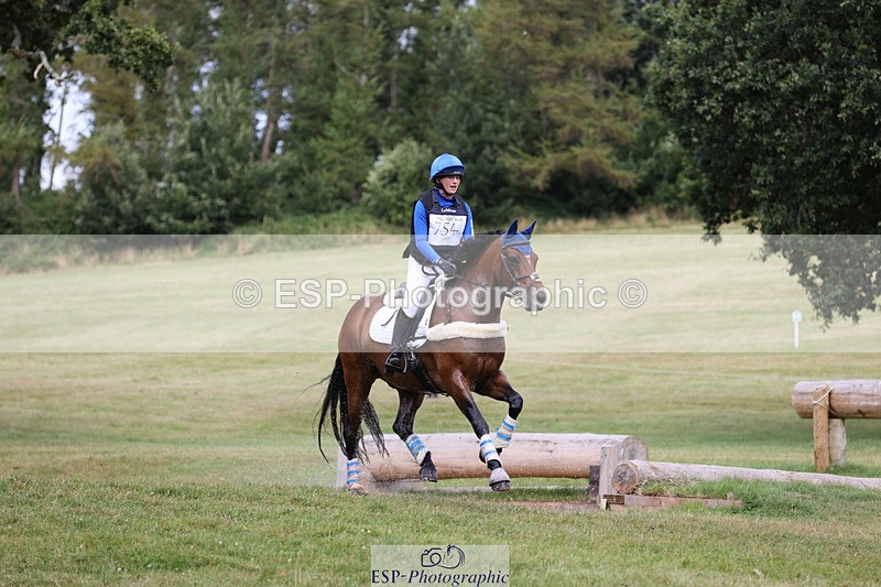 240825X-140754-34445 - 80cm XC 13.30 to 14.30