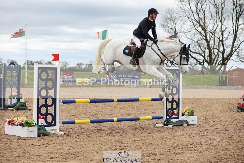 240419A-115324-06880 - Cls 6, 2 Star Medium Tour 1.35m