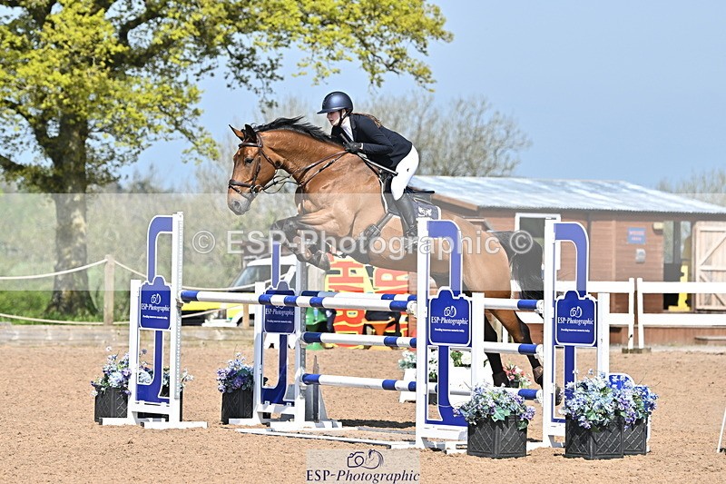 240509A-104955-01005 - Cls 8 Foxhunter