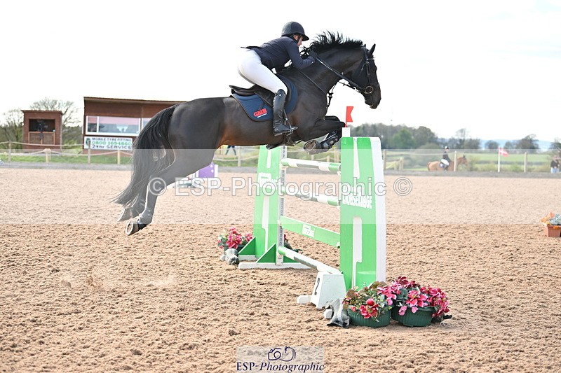 240418A-161107-04983 - Cls 9, 2 Star Big Tour 1.40m