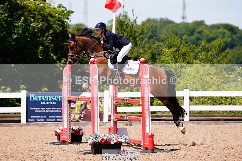 240629A-120618-05192 - Cls 18 Newcomers and 1m Open