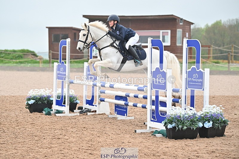 240505A-111934-04822 - Cls 3  Pony Discovery & 90cm Open