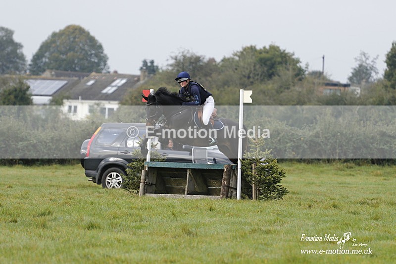  WWHT 171021 0760 - Open Novice (0.80m)  17/10/21