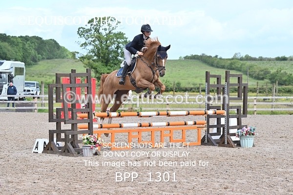 BPP_1301 - CLASS 10 SAT Senior BritiNovice/ 90cm Open