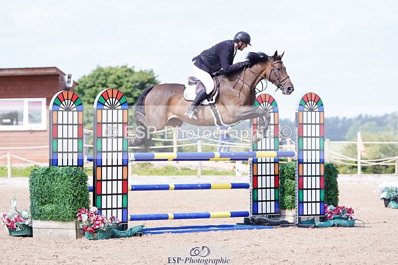 240802A-105202-03699 - Cls 15 Foxhunter