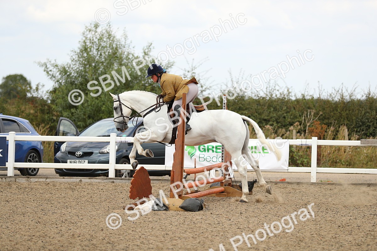 SBM_05560 - Class 48a Style & Performance 70cm (15-19)