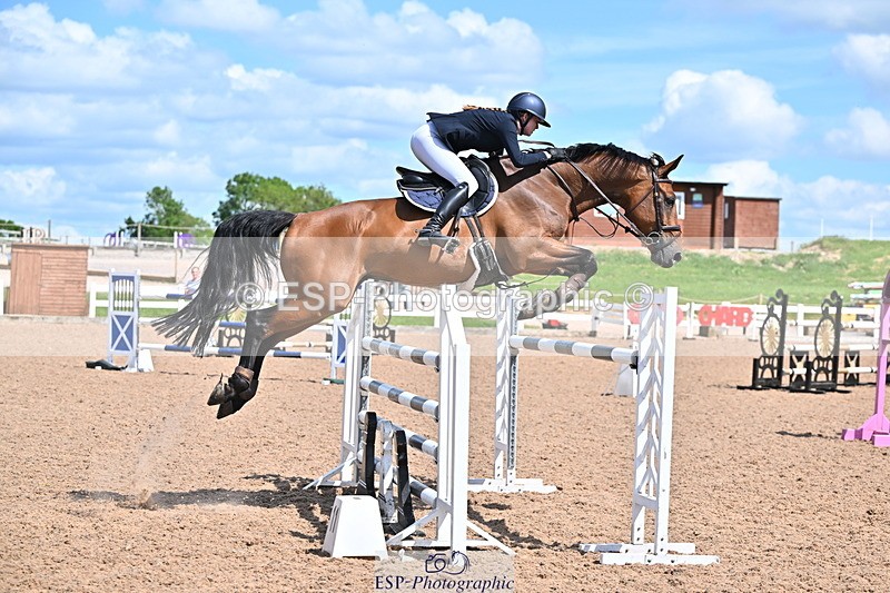 240619A-153315-00863 - Cls 5 Snr Foxhunter and 1.20m Open