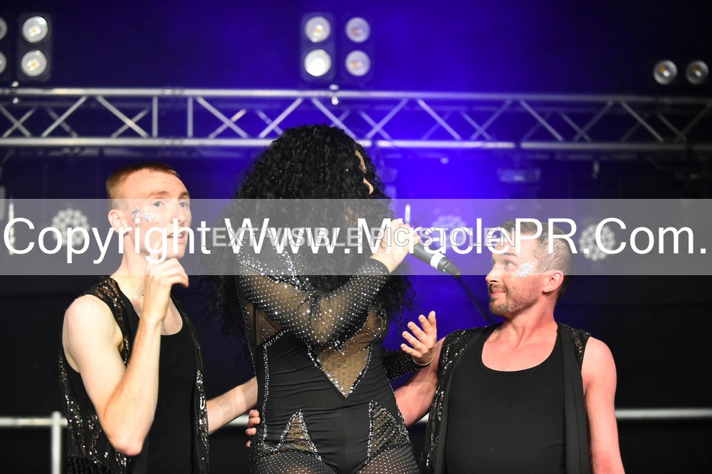 SH4_6903 - The Cher Experience