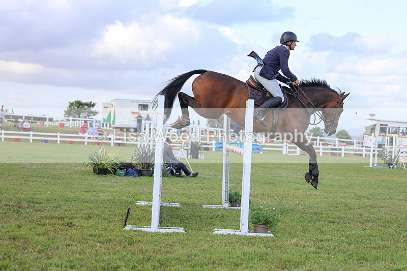 3E7A4736 - Class C1: Showjumping Senior Newcomers/1.10m open