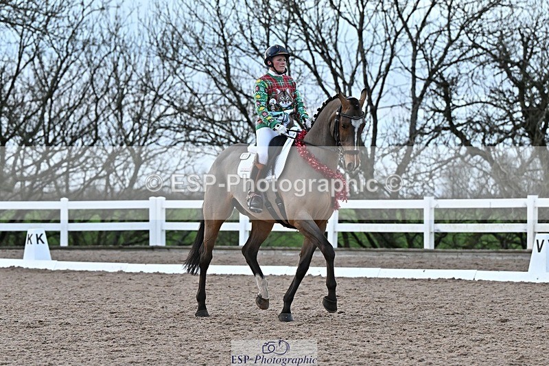 241214-154627-03370 - 138-Tyler.Bradshaw-Igor.VIII