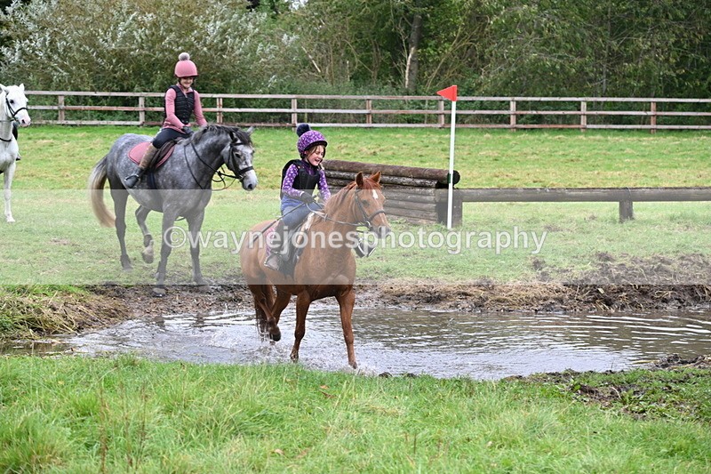 WJ6_6924 - Time at Photographer 13:06 to 13:23