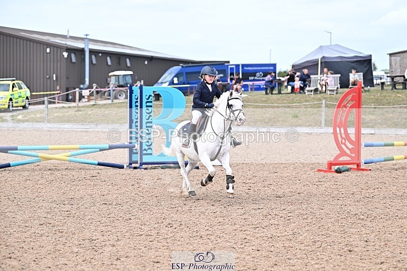 250826-153924-00153 - Clear Round and 60cm