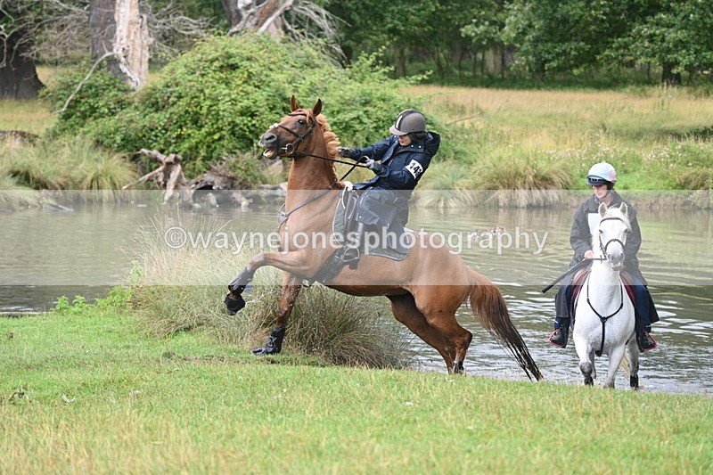 WJ7_9397 - Time at Water 12:24 to 13:32