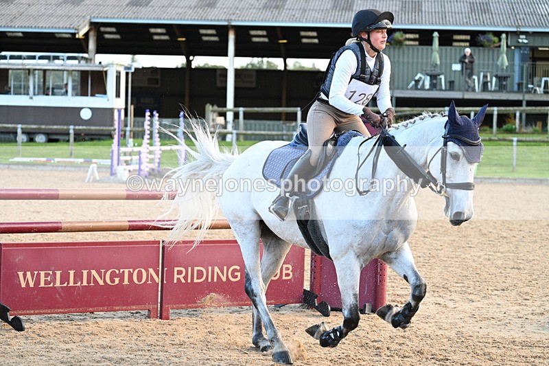 WJ7_6486 - Time 16:55 to 17:11