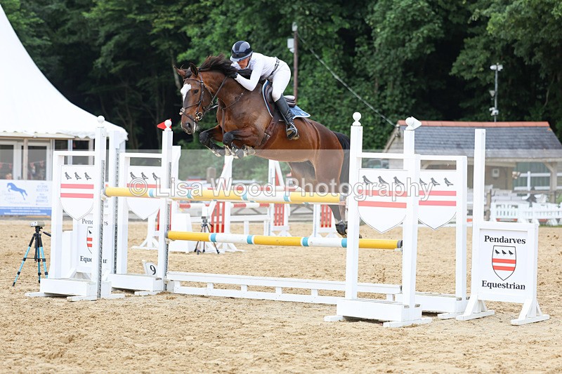 3E7A6604 - Class 9: Senior 1.15m Open