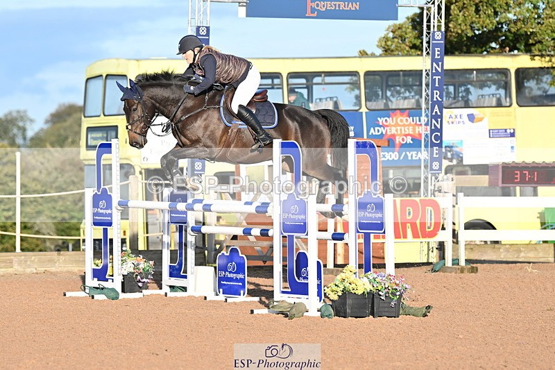 231015A-090113-06823 - Cls 28 Newcomers & 1.10m Open