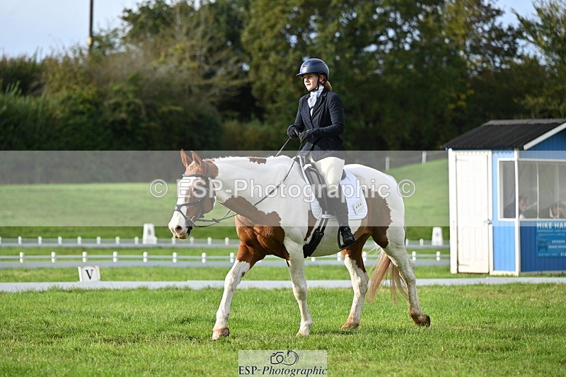 251024A-102419-08044 - F-454-Natalie.Stephens