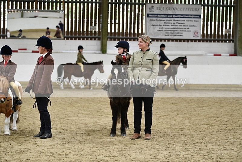 WJ5_7076 - Class 10 Childs Pony