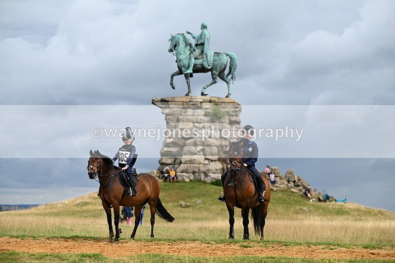 DSC_4686 - Time at Statue 11:10 to 11:42