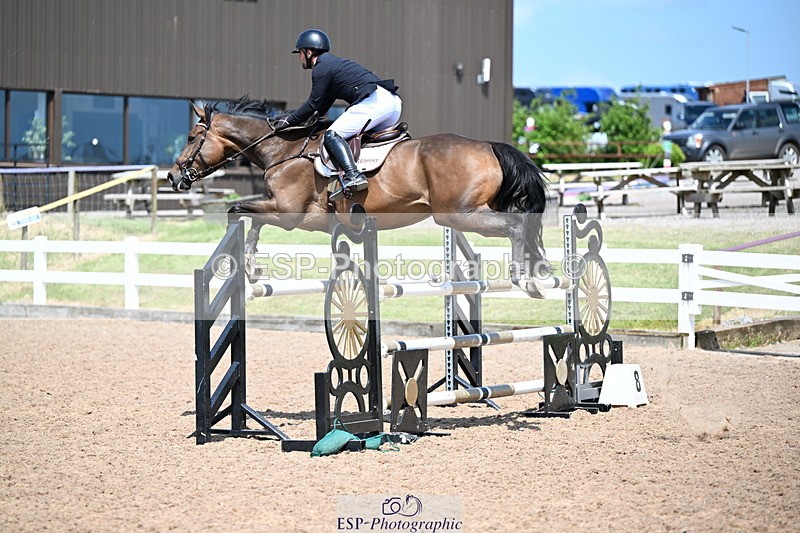 240605A-145051-00805 - Cls 4 Newcomers and 1.10m Open