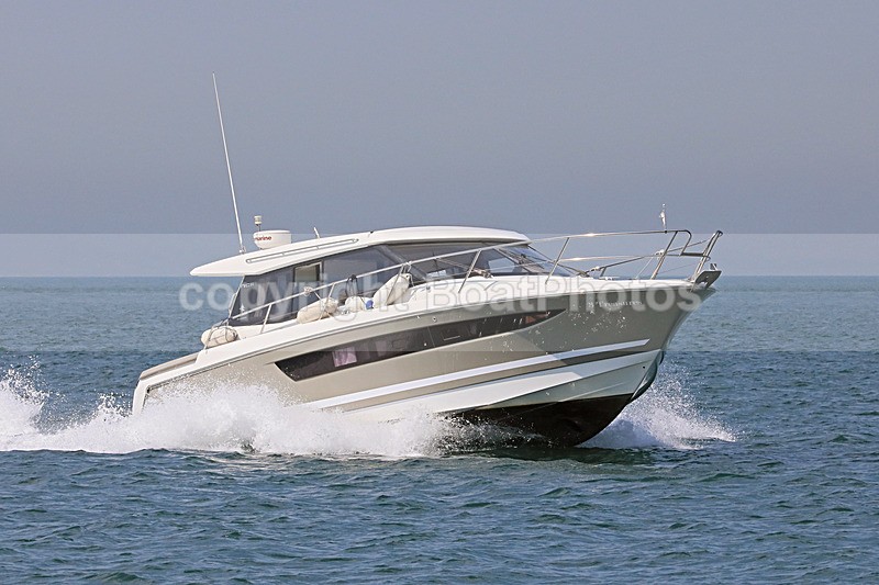 180726 3 TREASURES - JEANNEAU NC11 1Y3A3186 - Motorboats - Hardtop