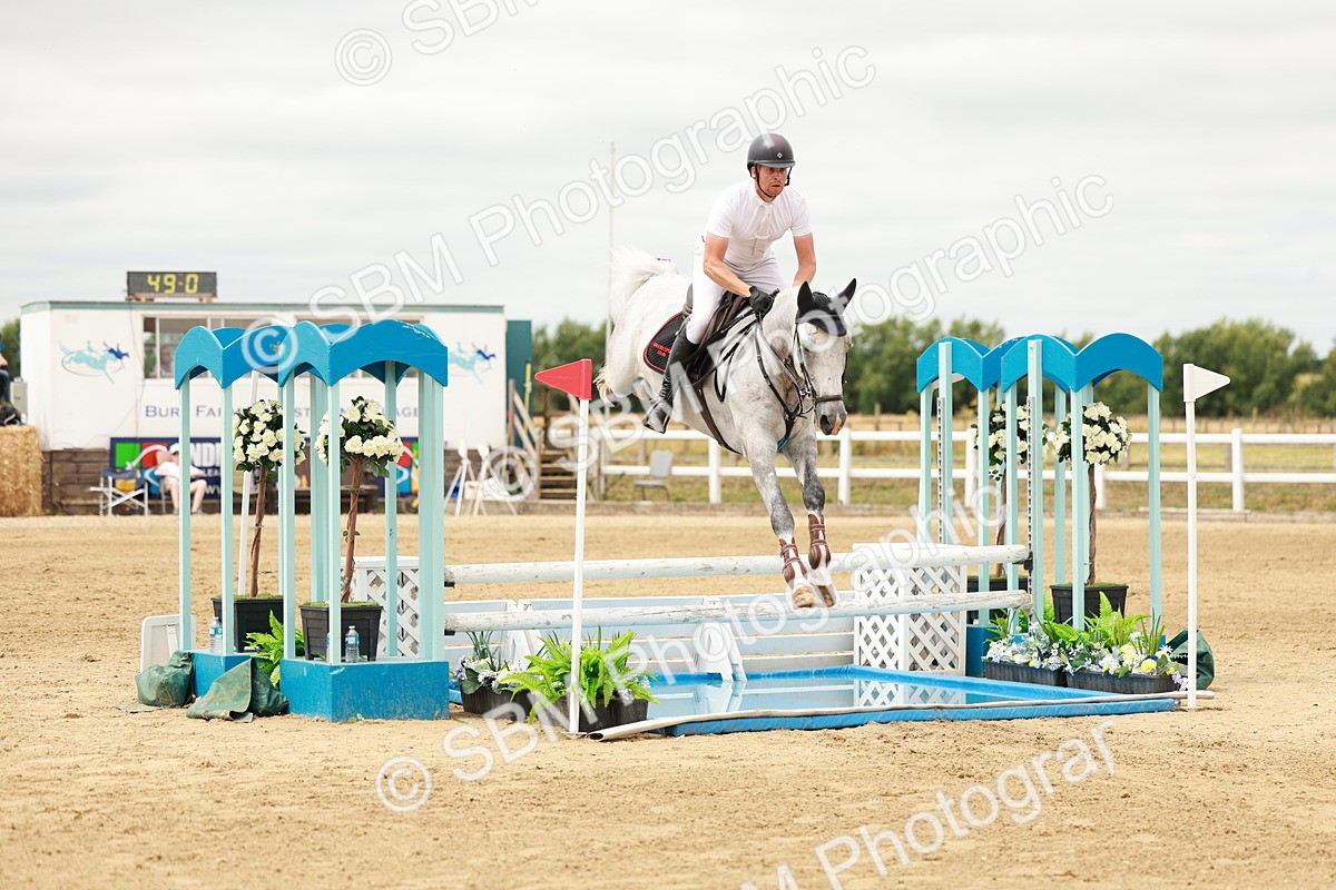 SBM_017552 - Class 21 - Senior Newcomers Championship 2d Rd