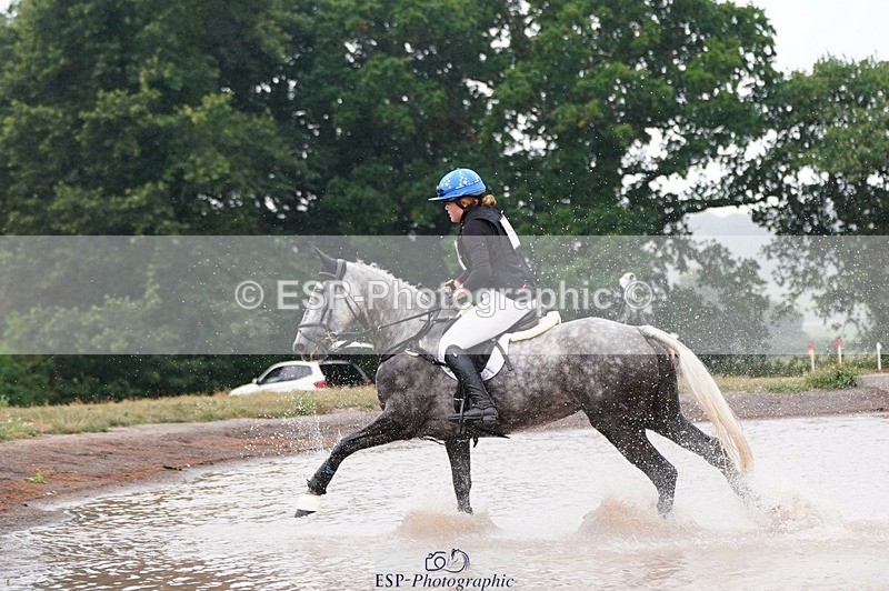 250803A-130722-13765 - M-573-Josie.Jackson-CLOONEEN.WALTZING.WILLOW