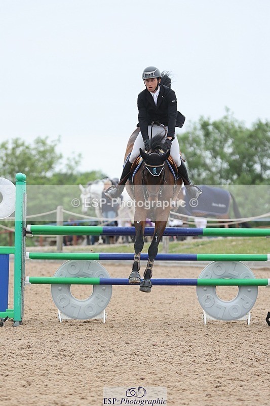 250524-124415-04758 - Cls 15 Snr Fox 1st Rnd