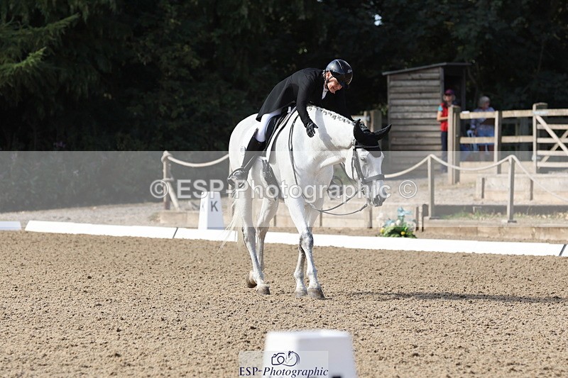 250809A-100512-02288 - 039-Jane.GilbyHugo.Holunder