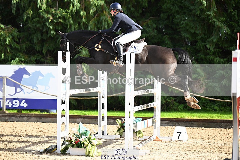 241025-123622-07656 - 215-Chloe.Livesey-SPORTSFIELD.LORD.LIVESEY