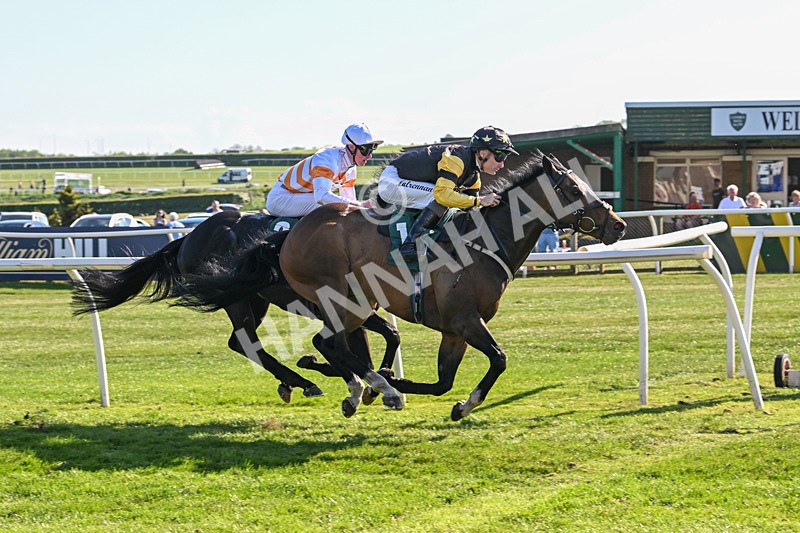 120525-Race 7-Water Of Leith-9102 - Race 7