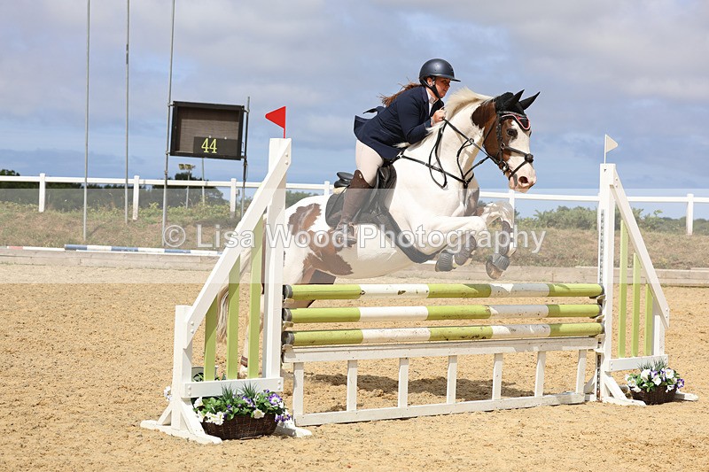 3E7A4997 - Class 4: Senior British Novice/90cm open