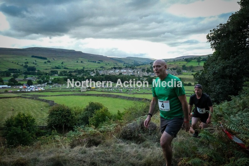 DSCF5157 - Reeth Fell race seniors