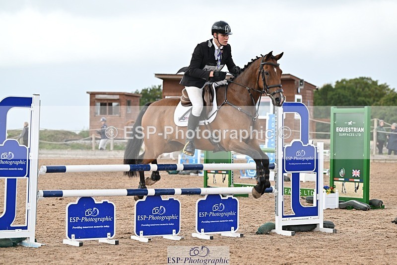 250831-105702-06699 - M-604-Oliver.Lear