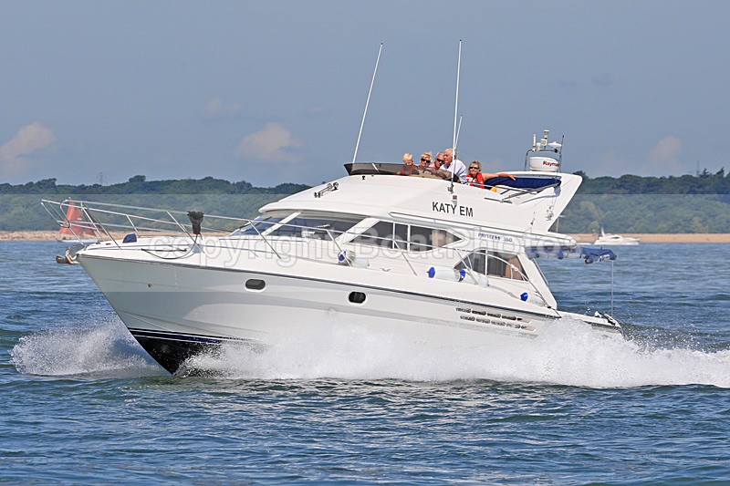 180603 KATY EM - PRINCESS 360M 1Y3A4120 - Flybridge Cruisers