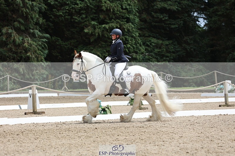 250718A-140149-01689 - 092-Rachael.Smaldon-Nadderbrook.Biscuit