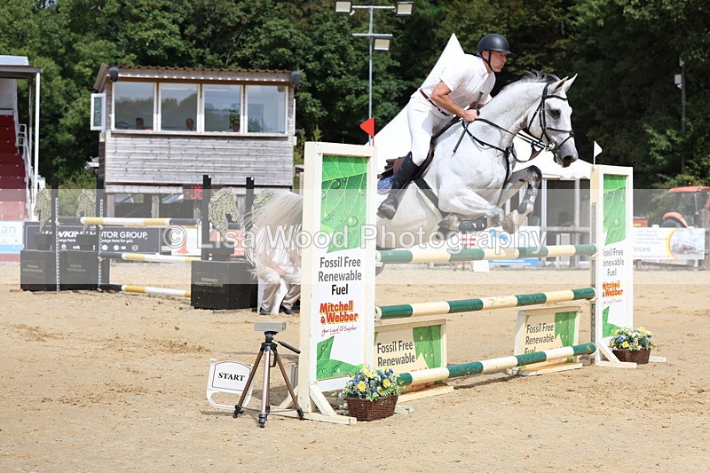 3E7A4197 - Class 7: Senior Newcomers/1.10m open