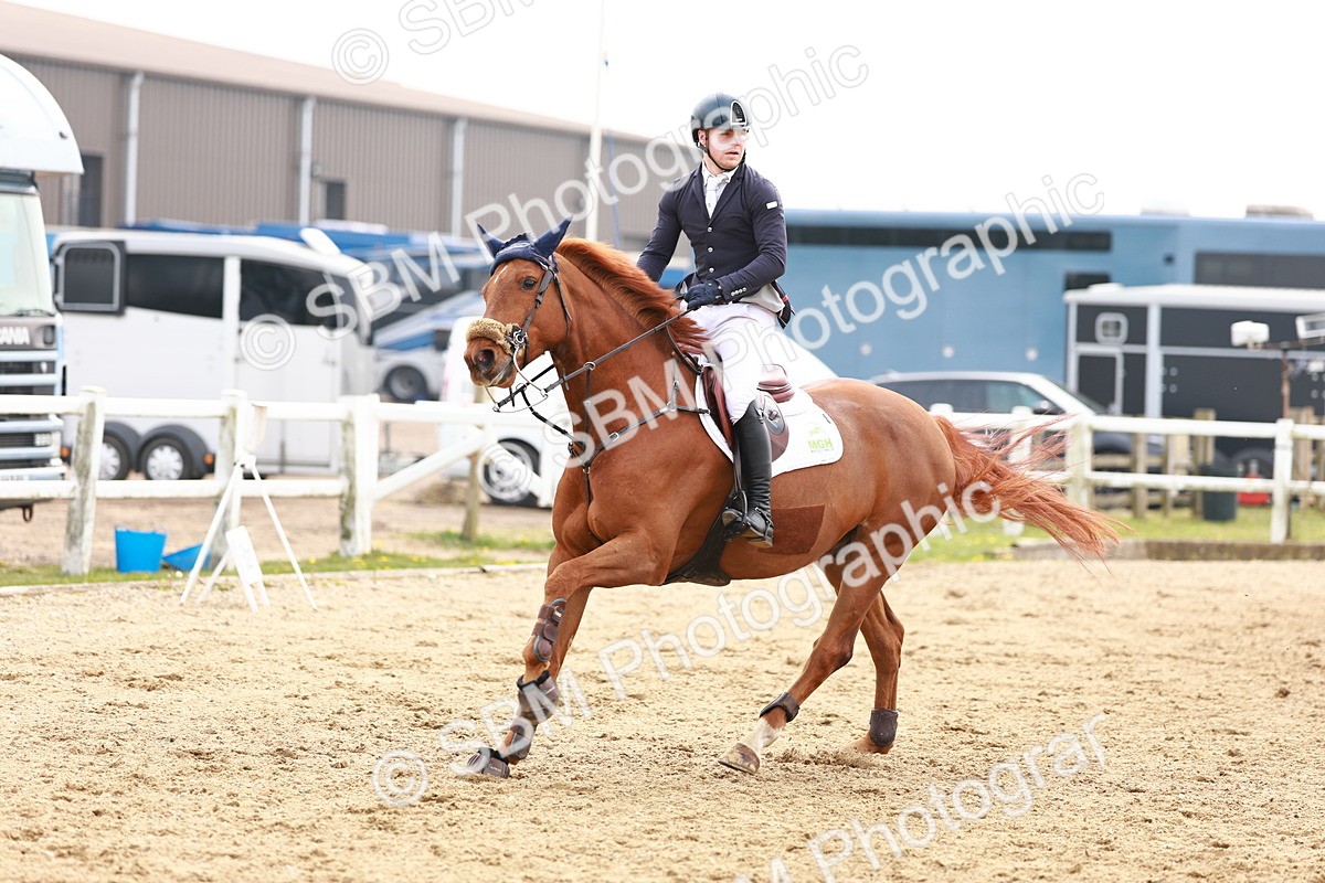  - Class 18 - Senior Newcomers - 1.10m