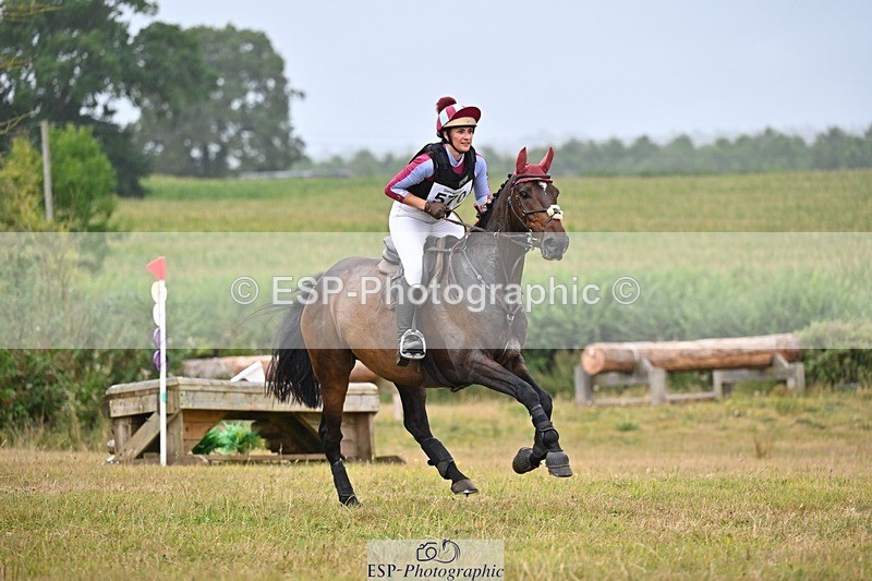 250803A-125959-13565 - M-570-Lizette.Jackman-MURPHYS.GAUNTLET