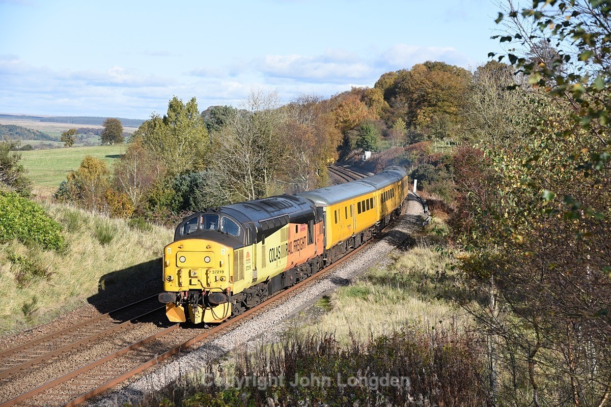 JL - 28.10.19 37219 & 37057 1Q16 Heaton - Derby, Naworth Parks - Tyne Valley (west to east)
