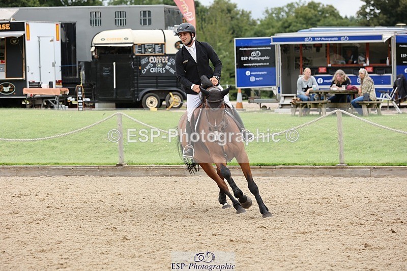 240817-142321-01871 - 05A Snr Newc