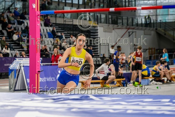 AgeInd25SAT-910341 - Field Female