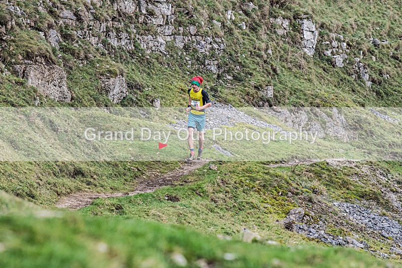 Litton-334 - Litton Christmas Cracker Fell Race (Limestone Series) Sunday 14th December 2025