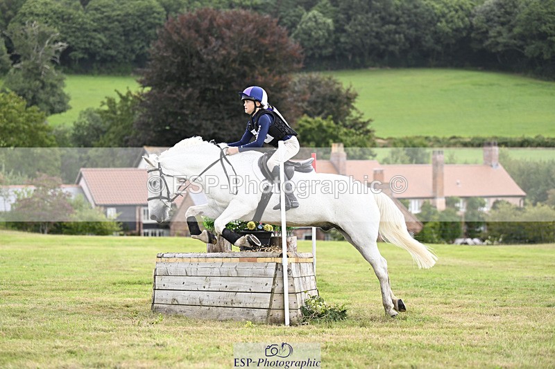 240825X-103006-31357 - 70cm XC 10.00 to 11.00